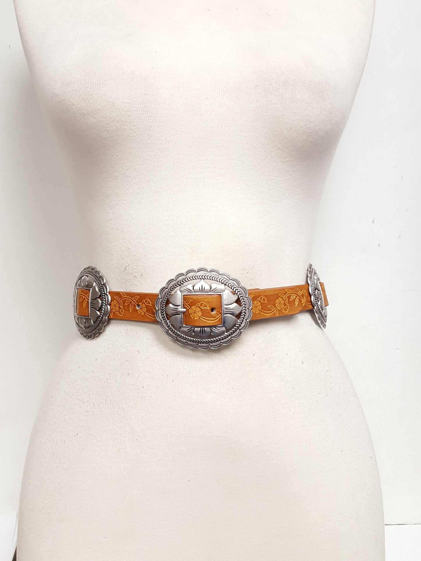 Tan Oval Floral Concho Belt