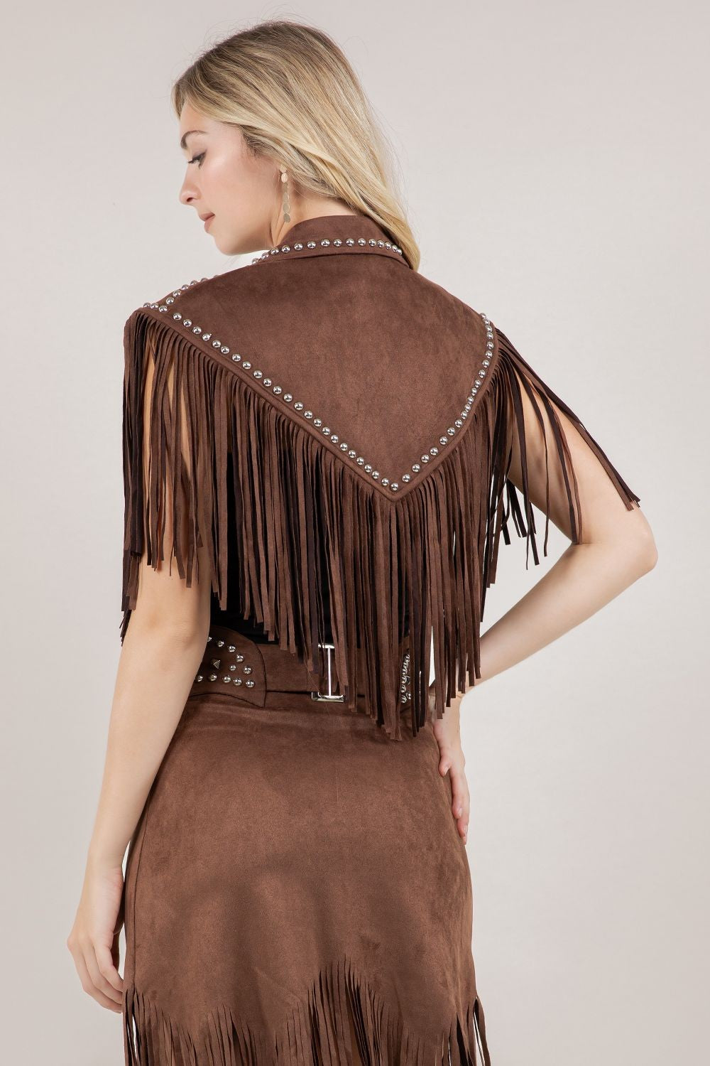 Saddle Up Studded Faux Suede Fringe Vest – Chocolate
