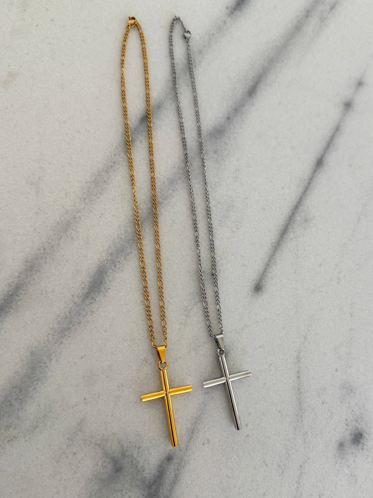 LARGE CROSS NECKLACE: SILVER