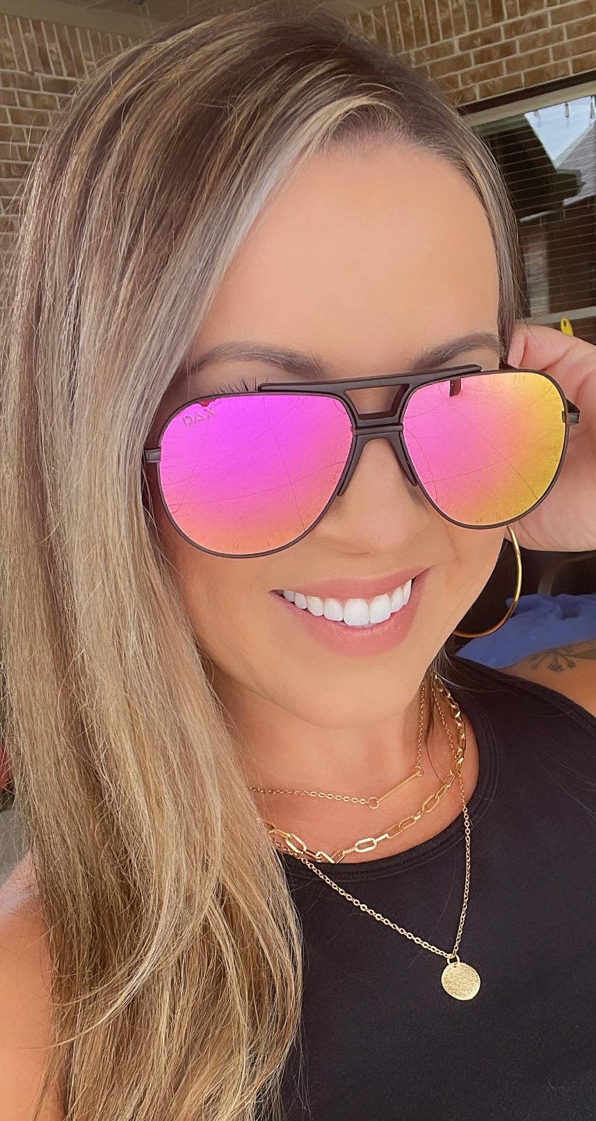 Brooks: Hot Pink