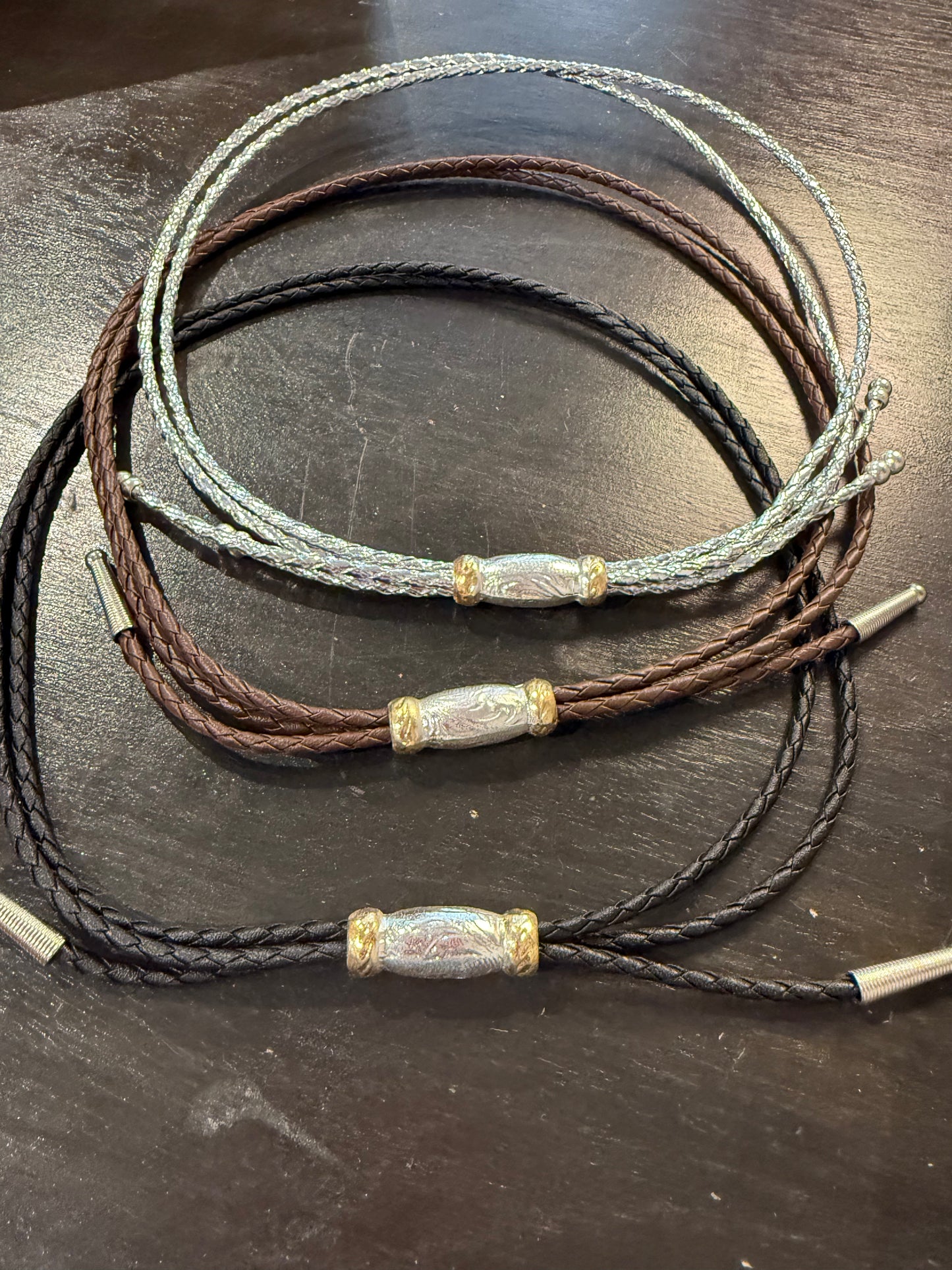 HH02V 2 Strand Leatherette w/Ferrule