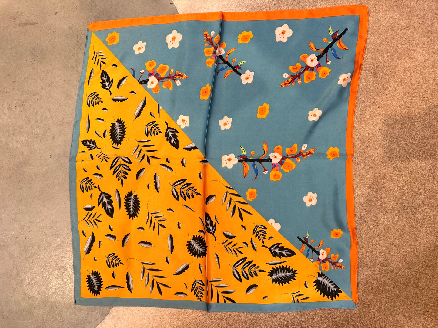 Island Orchard Scarf