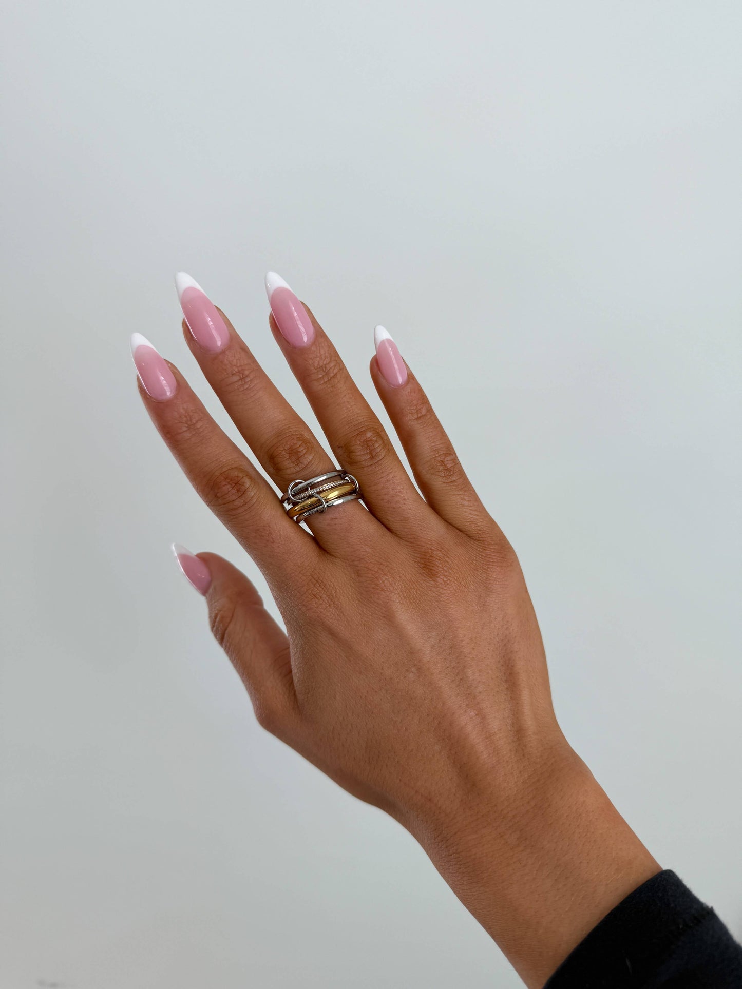 GIA RING: 7