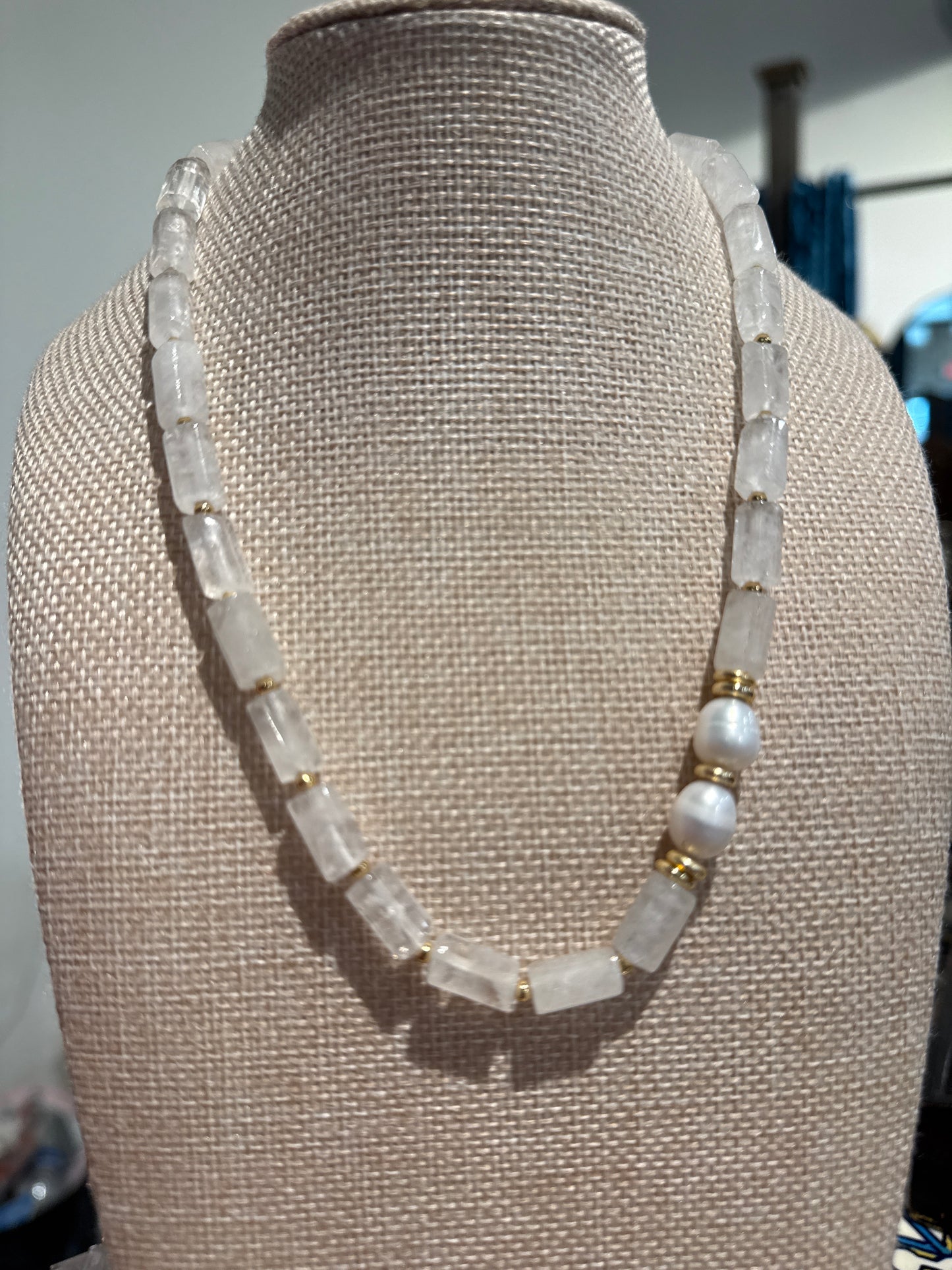 Cloud Necklace - Clear Quartz