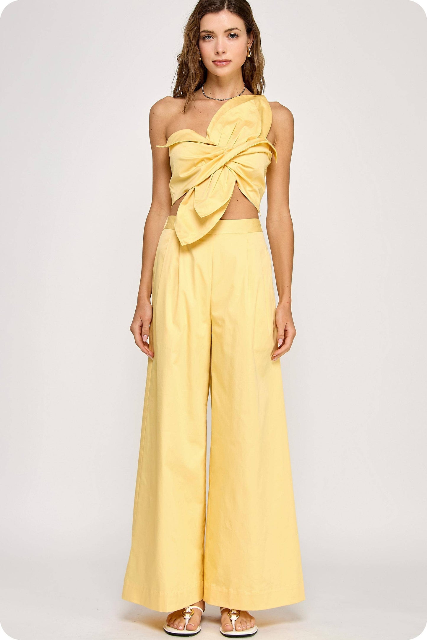 One-Shoulder Knotted Flower Bow Crop Top: Sky Blue / M