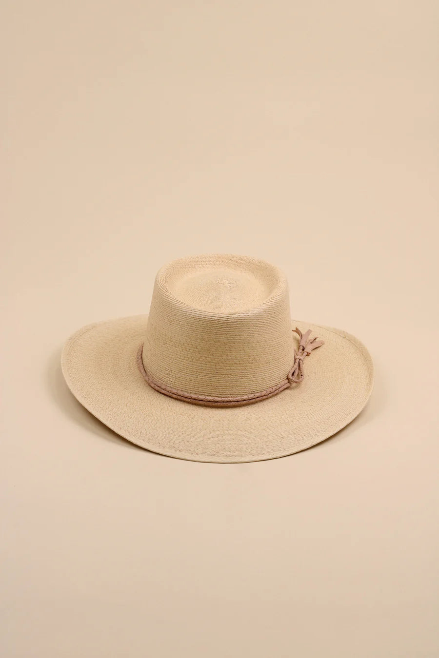 Cabo Fine Palm Leaf Gambler