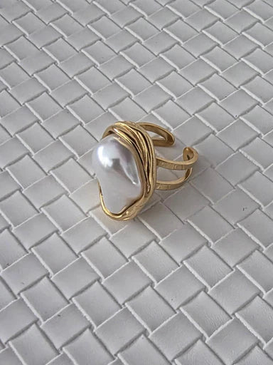 Chunky Pearl Ring