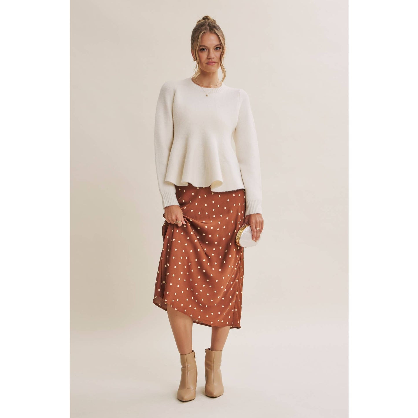 NOSTALGIC AND MODERN SATIN POLKA DOT BIAS MIDI SKIRT: CAMEL/BEIGE / S