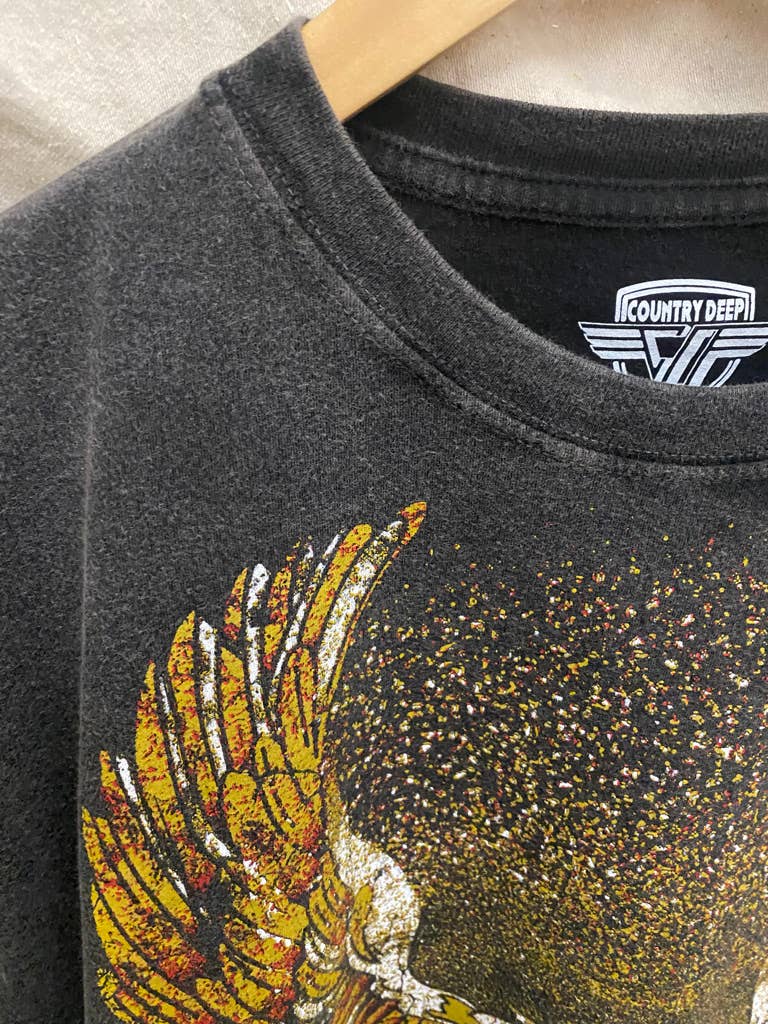 Born Free OVERSIZED 90's vibe  Cropped  T- shirt: Large Black acid wash Relaxed