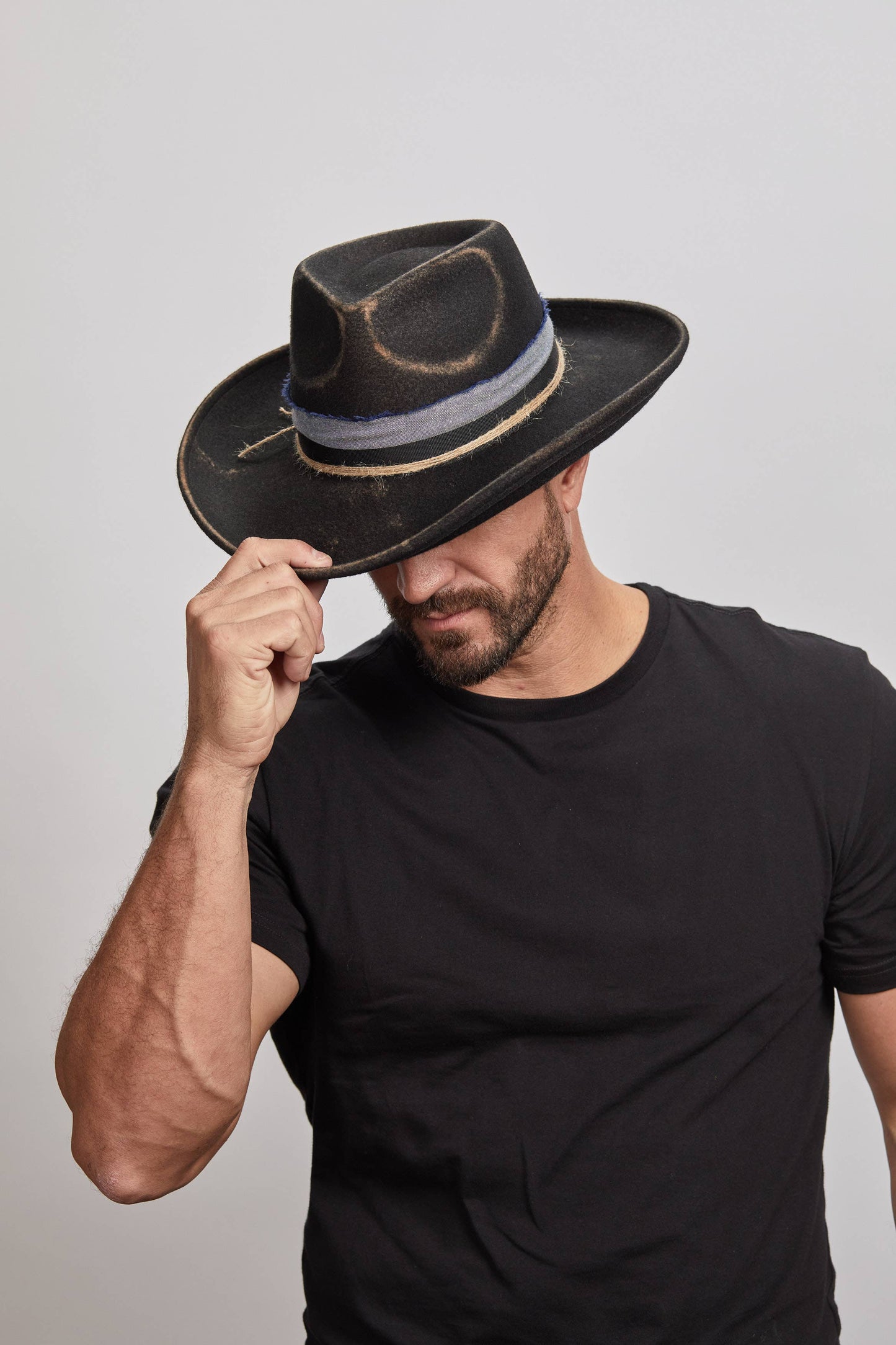 Crushable Wool Felt Teardrop Fedora Hat - Style Small Town: Black