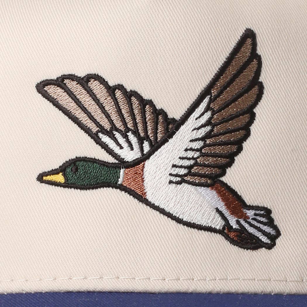 Flying Mallard Graphic Embroidered Trucker Hat : DKGRN/NATL / One Size