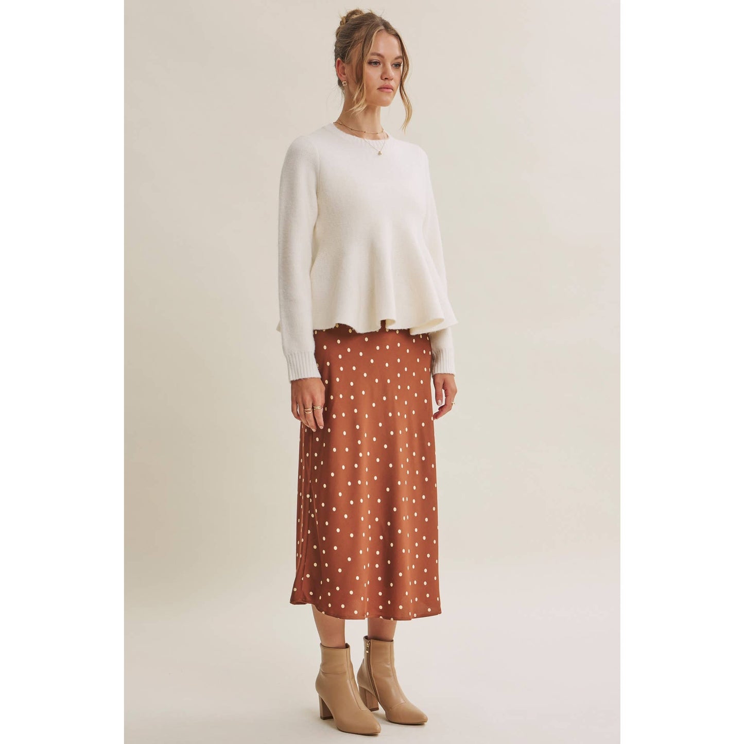 NOSTALGIC AND MODERN SATIN POLKA DOT BIAS MIDI SKIRT: CAMEL/BEIGE / L