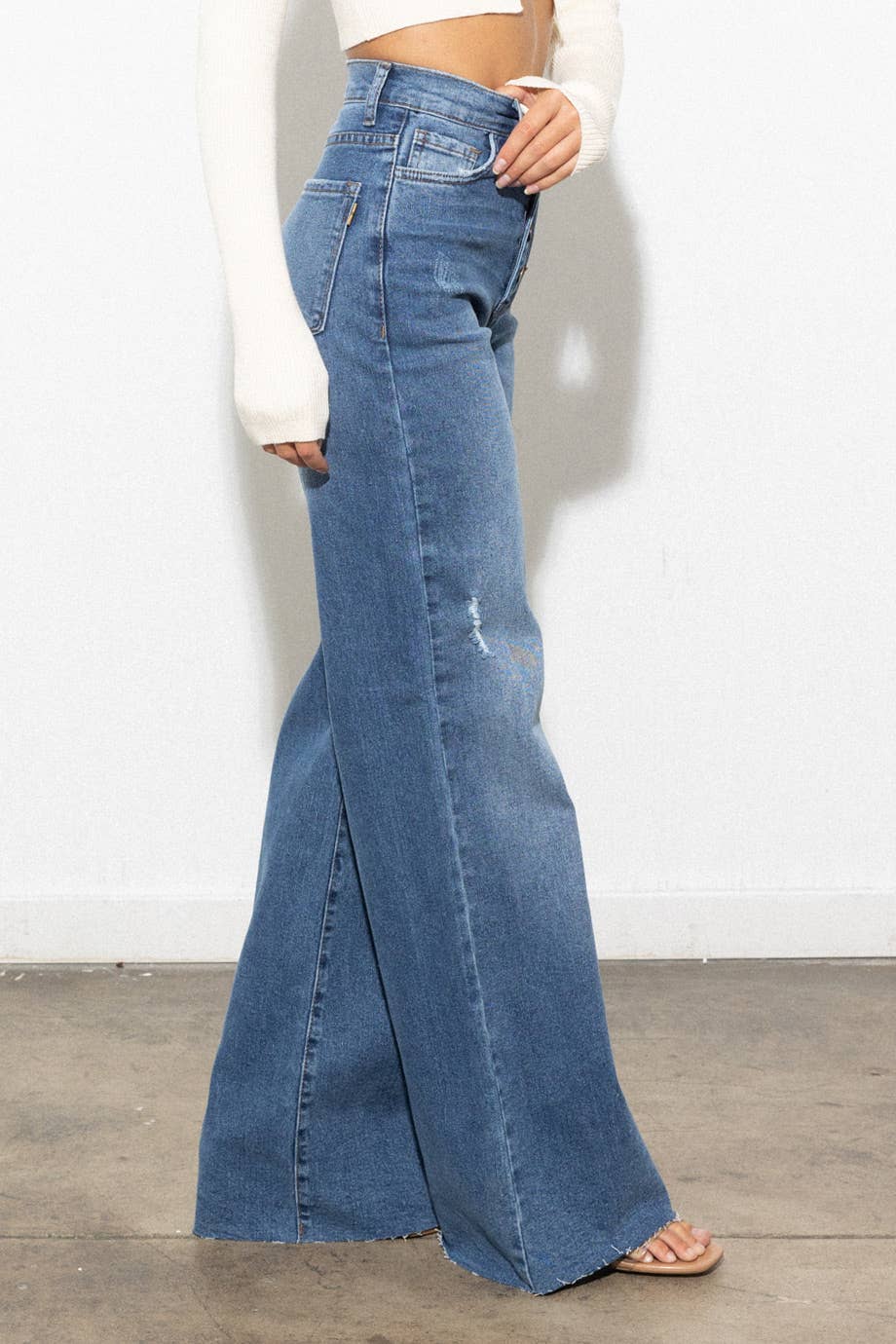 Wide Leg Jeans w/Comfort Stretch: Light Stone