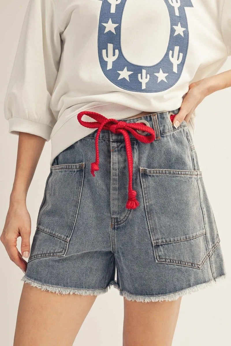 Washed Denim Frayed Hem Shorts w/Red Belt
