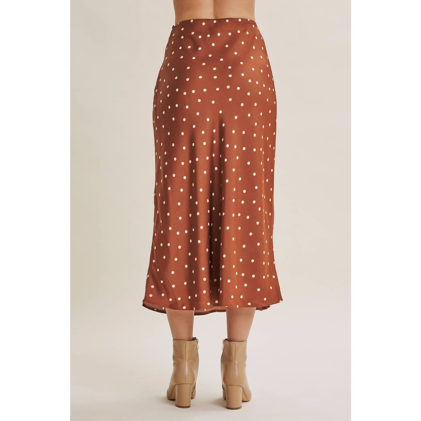 NOSTALGIC AND MODERN SATIN POLKA DOT BIAS MIDI SKIRT: CAMEL/BEIGE / L