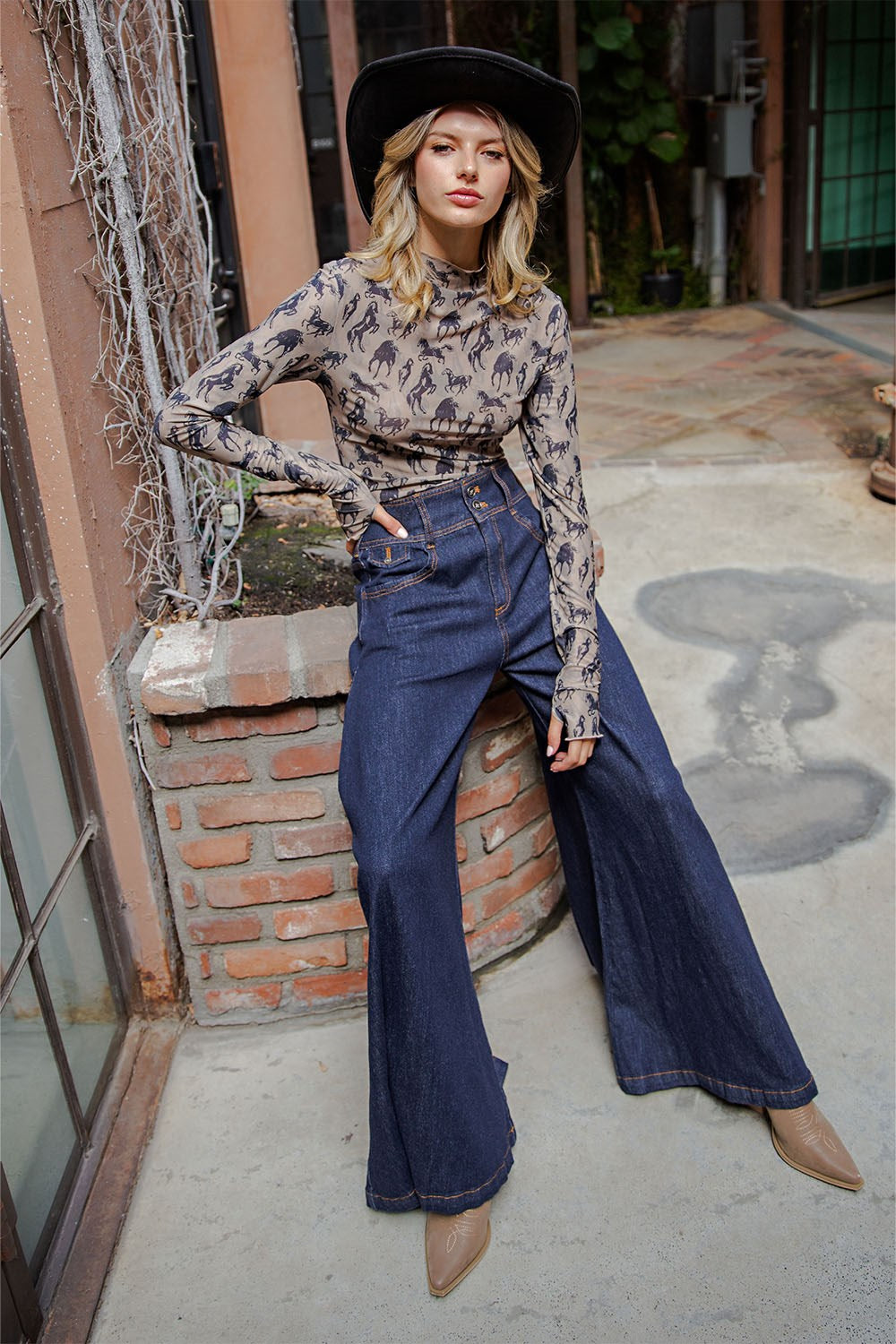 Mesh Horse Graphic Mock Neck Top