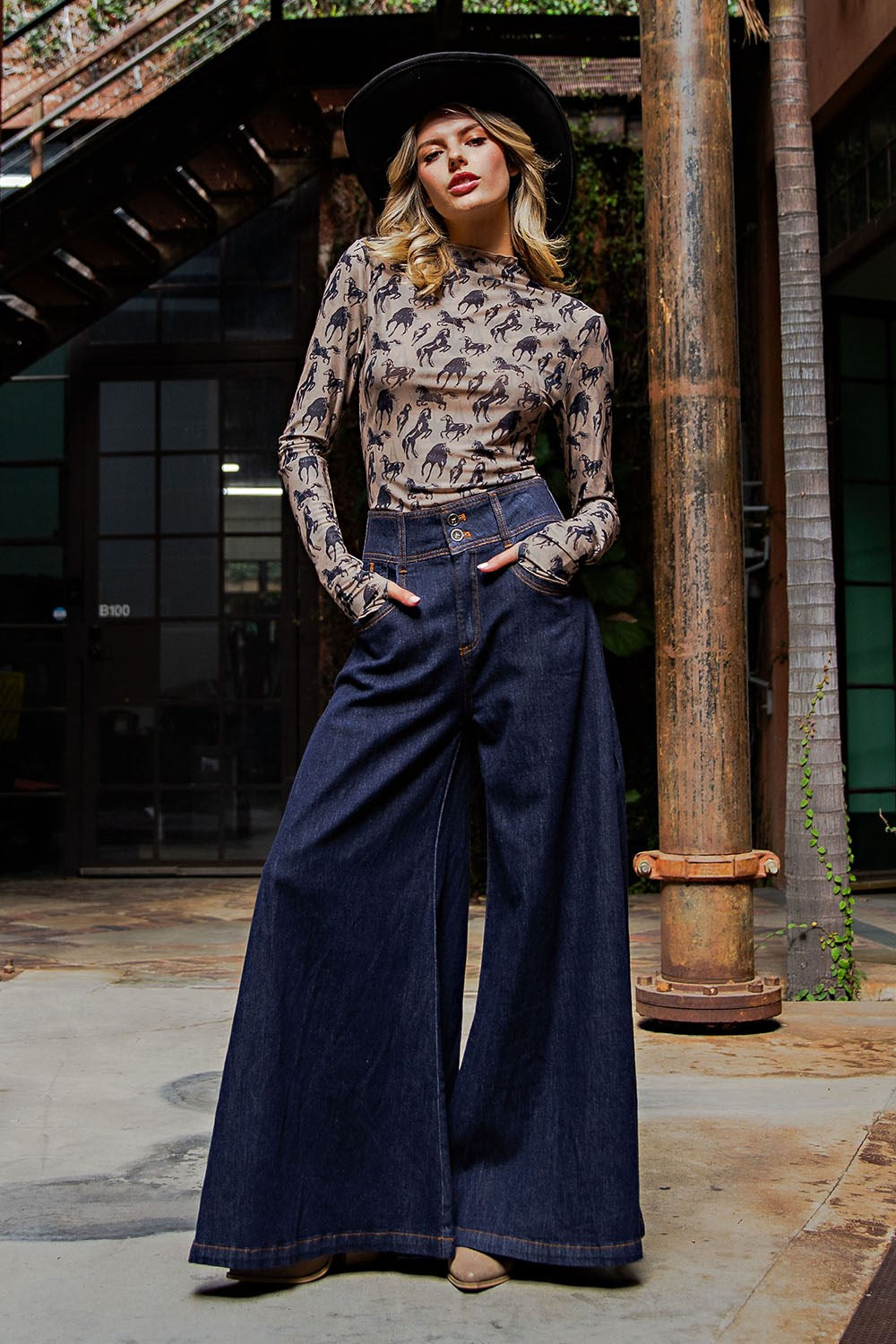 Mesh Horse Graphic Mock Neck Top