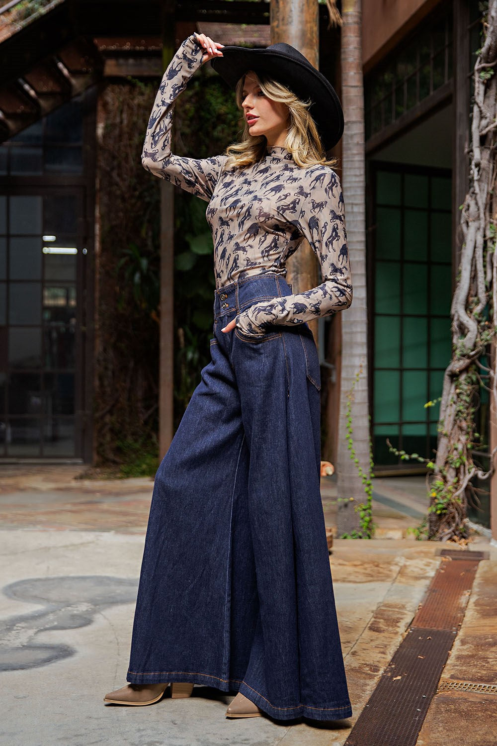 Mesh Horse Graphic Mock Neck Top