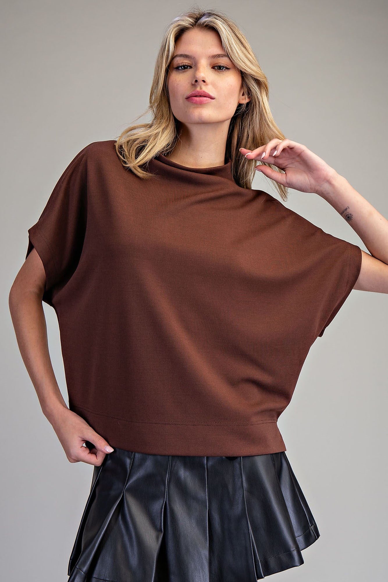 Brown Mock Neck Short Sleeve Top