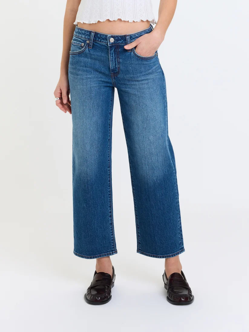 Keeper Low Rise Cropped Straight Crop in Haze - Daze Denim