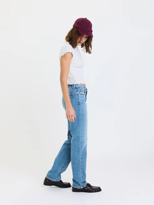 Rebel Mid Rise Slim Straight in On Repeat