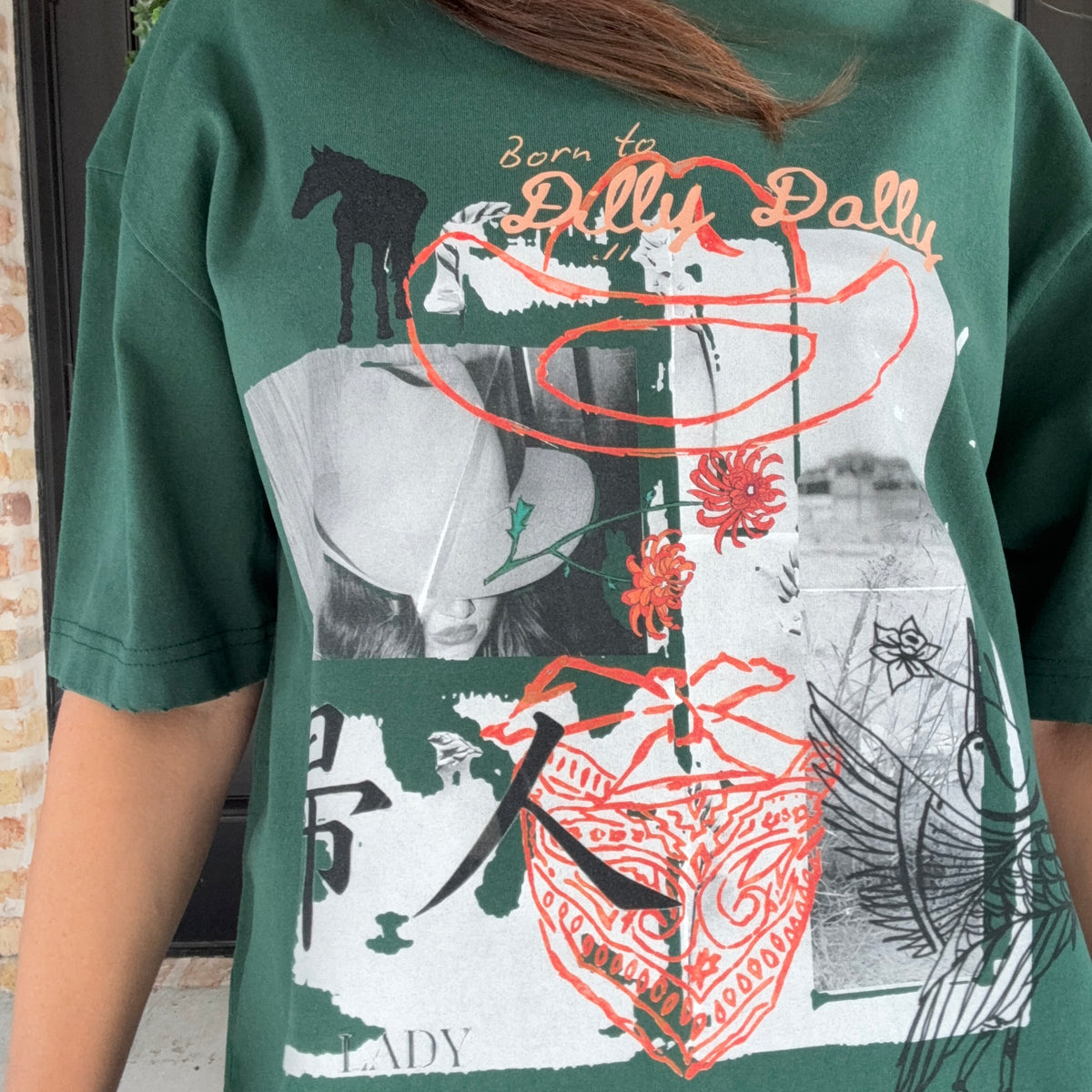 Dilly Dally Tee