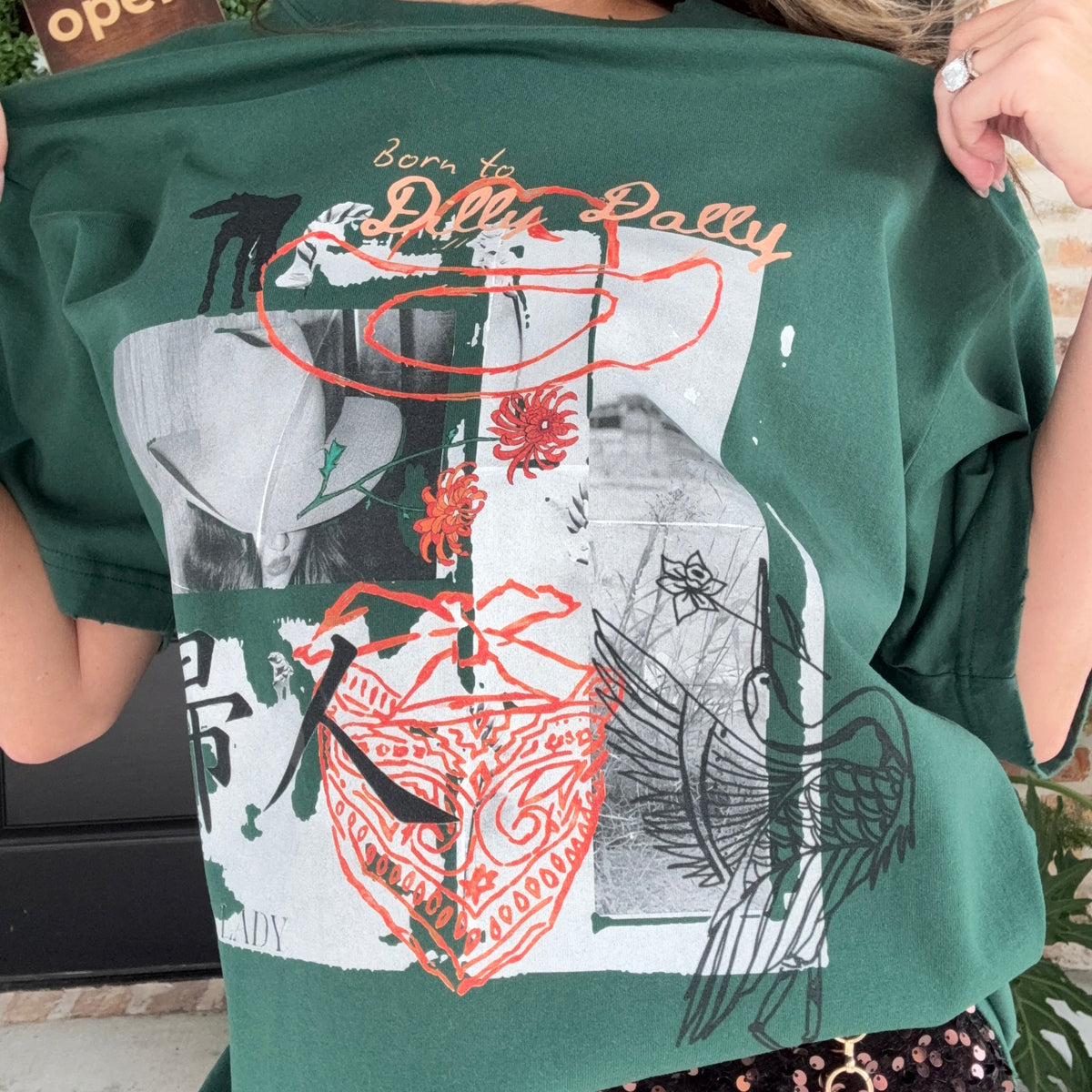 Dilly Dally Tee