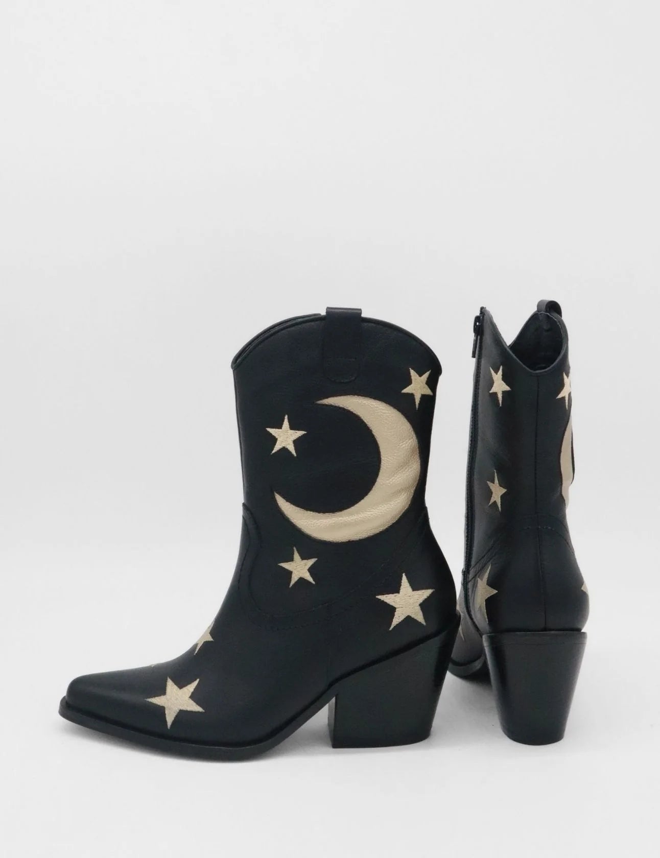 Moonlight Western Inspired Cowboy Boots - Black Leather