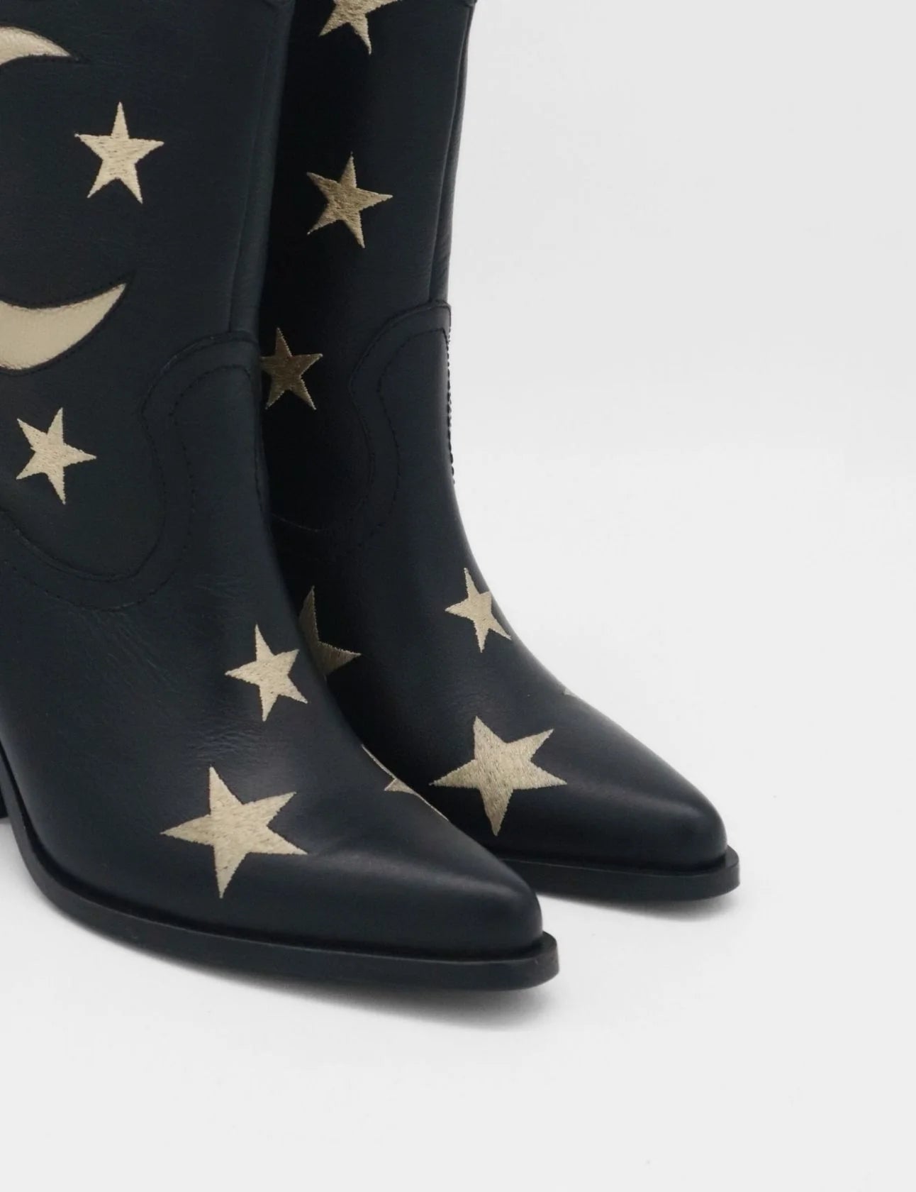 Moonlight Western Inspired Cowboy Boots - Black Leather