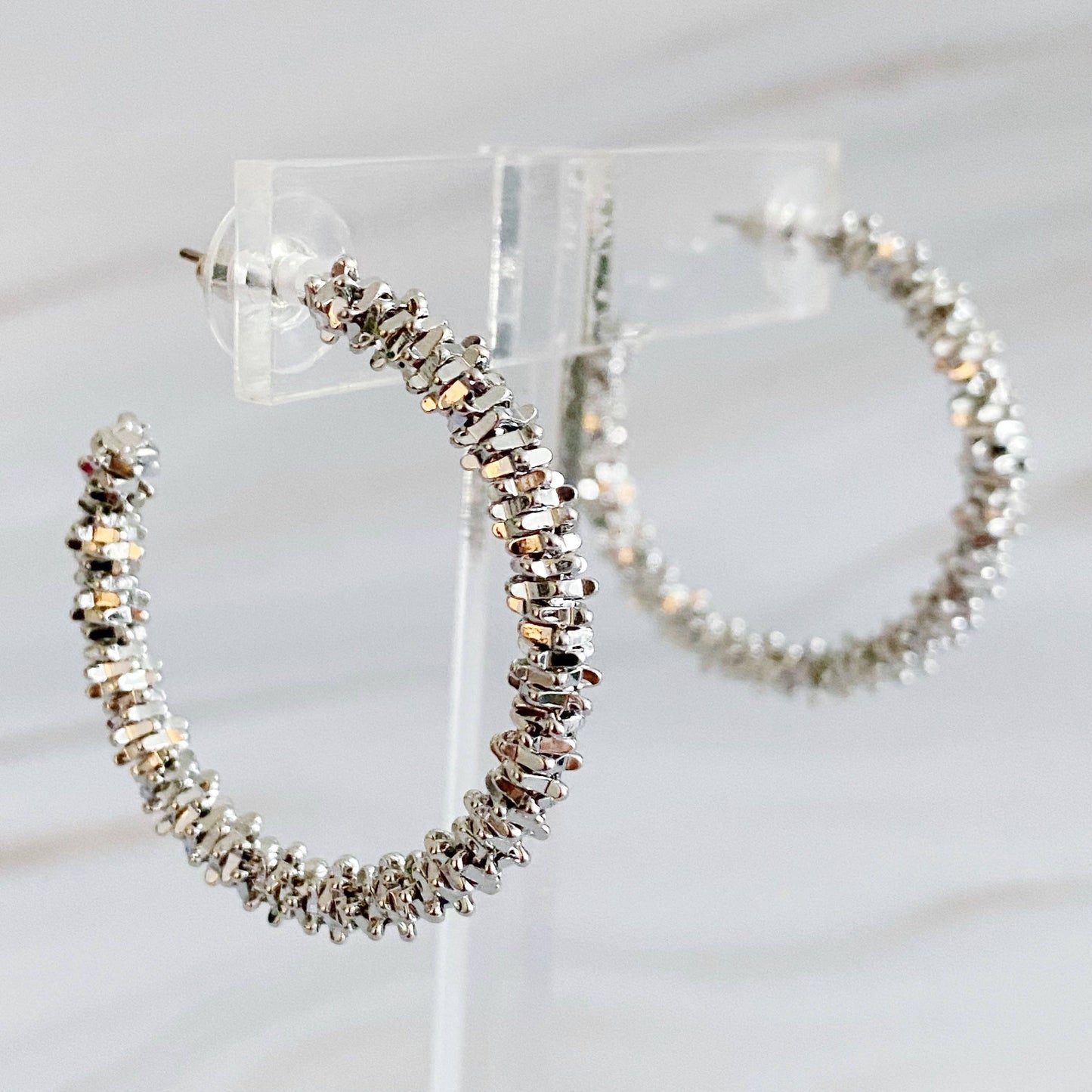 Golden Pebbles Hoop Earrings: Gold