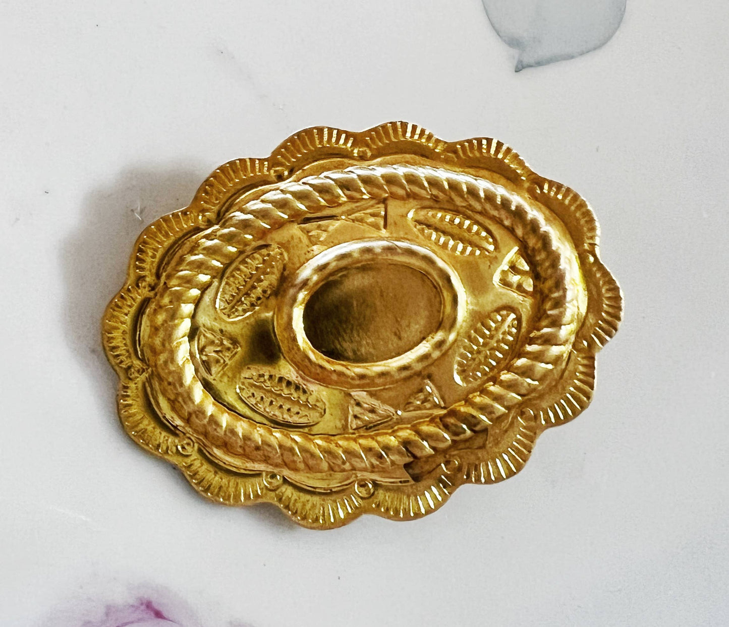 Aged Brass Western Concho Hat Pin Hat Bar