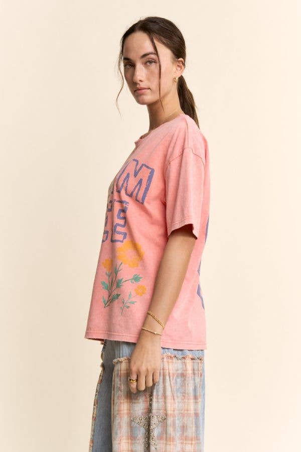 DREAM FREE FLORAL GRAPHIC MINERAL WASH TOP: Charcoal - L