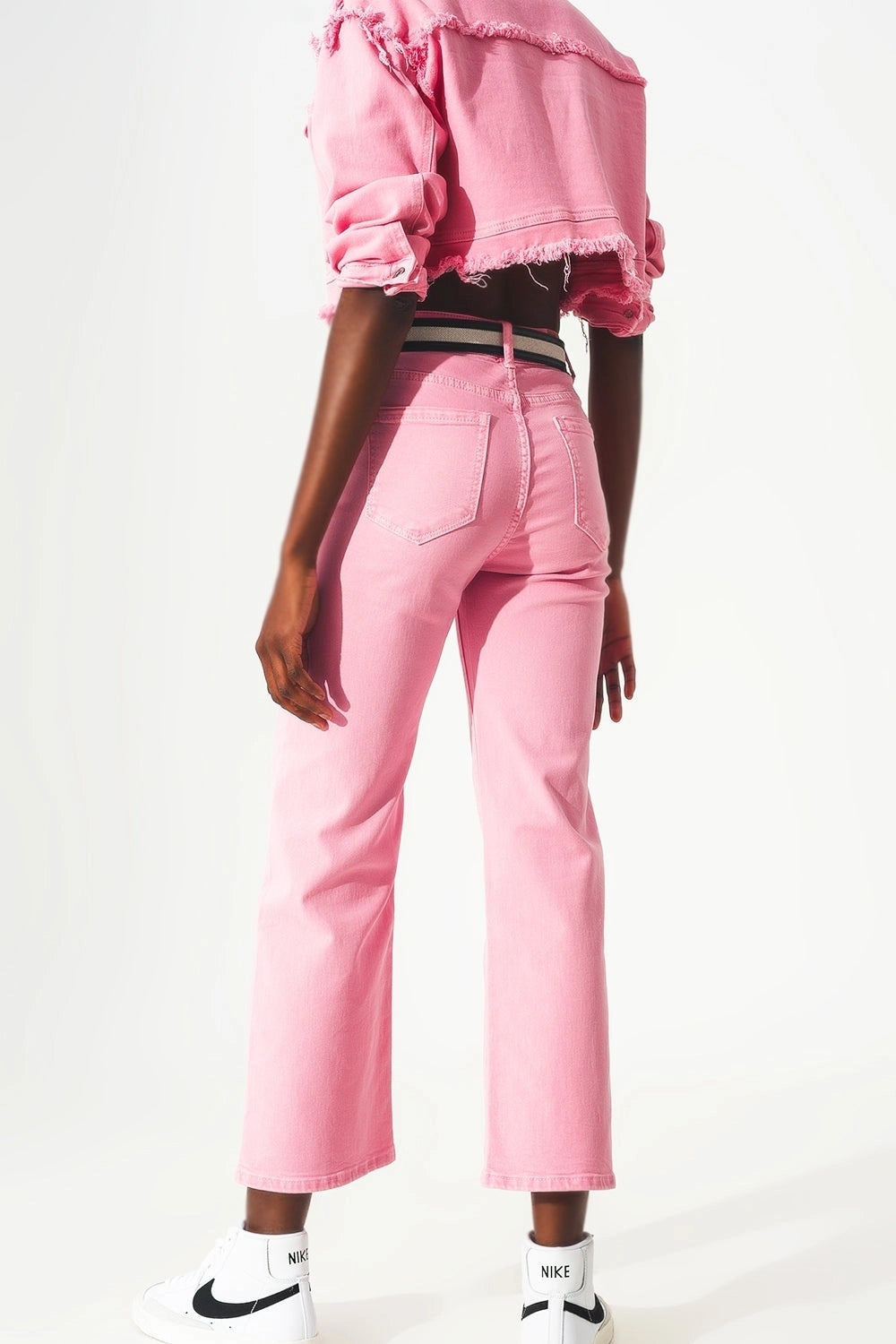 Cropped Wide Leg Jeans in Pink