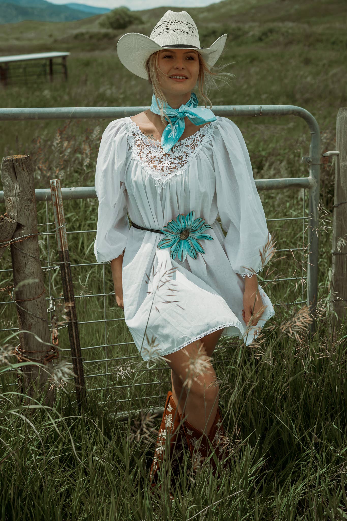 Cream Bangora Straw Western Cowboy Hat